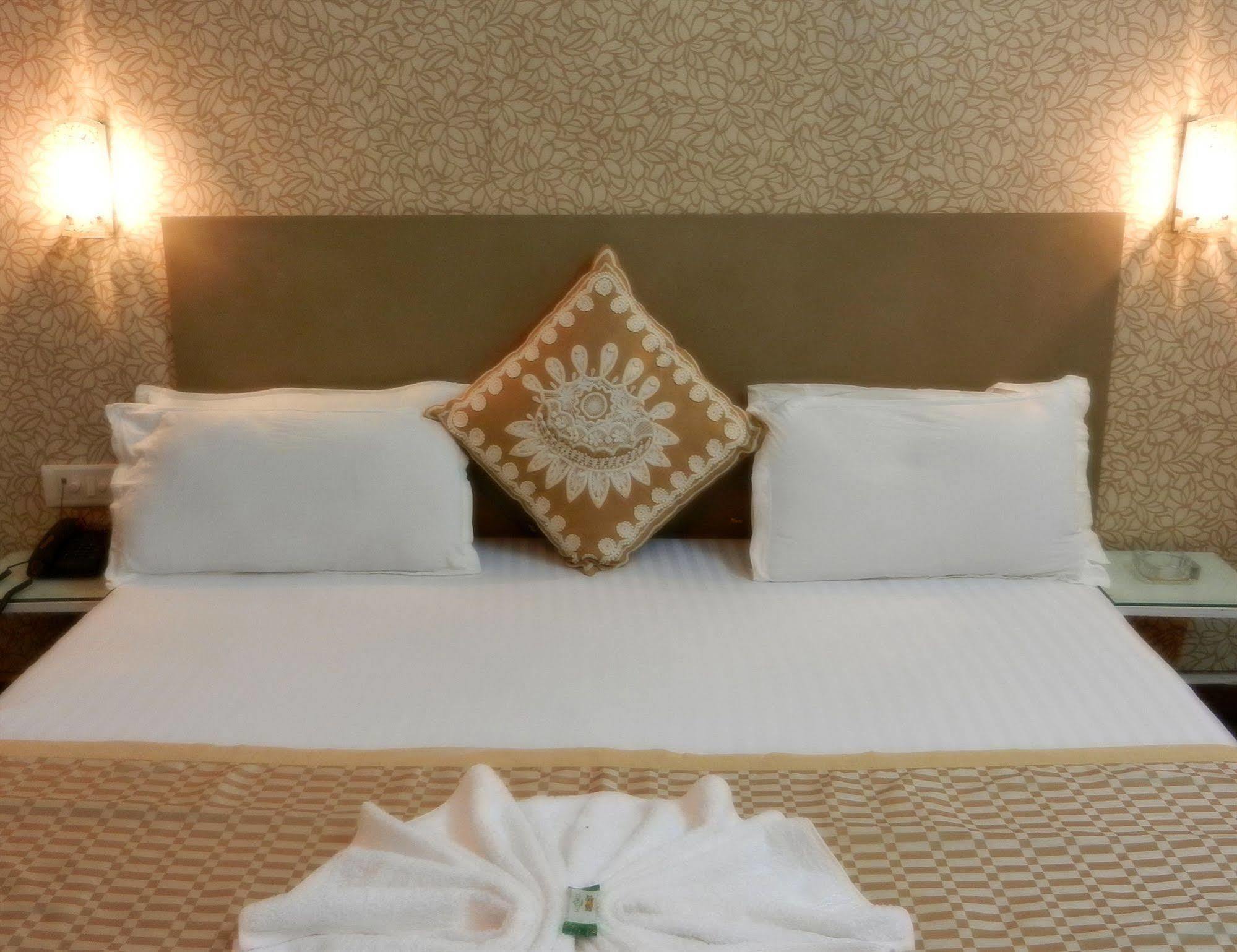 Itsy Hotels Banana Boutique Варанасі Екстер'єр фото