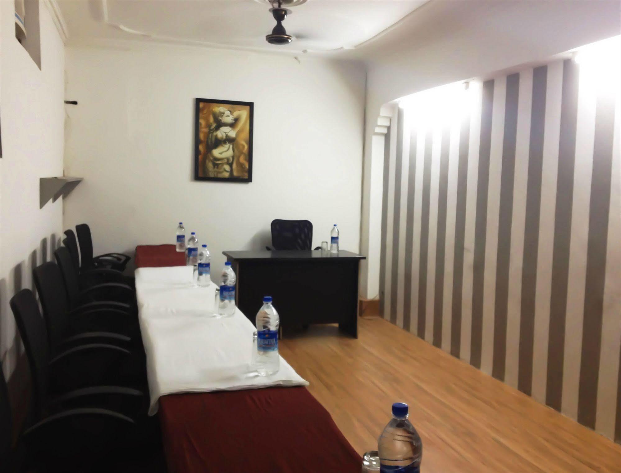 Itsy Hotels Banana Boutique Варанасі Екстер'єр фото